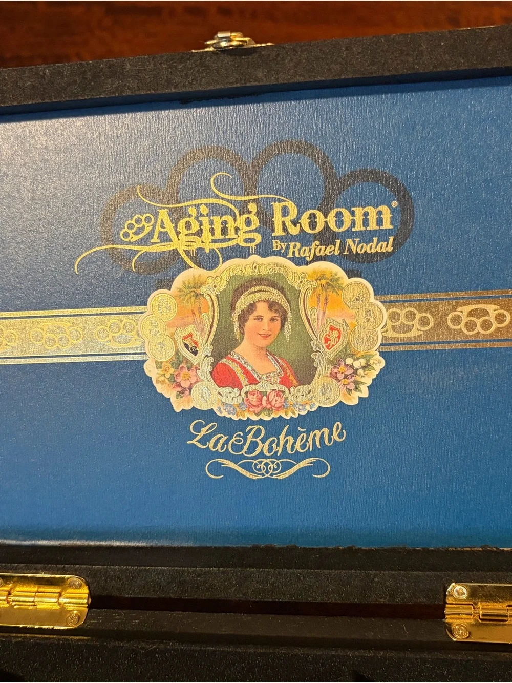 Upcycled Aging Room La Bohème Cigar Box Jewelry Organizer Box, Black Interior
